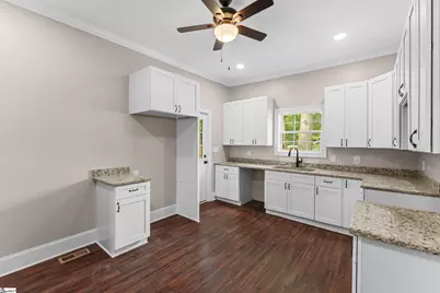 409 W Curtis Street, Simpsonville, SC 29681 - Photo 12