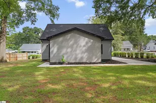 409 W Curtis St, Simpsonville, SC 29681 - Photo 28