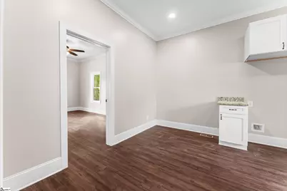 409 W Curtis Street, Simpsonville, SC 29681 - Photo 14