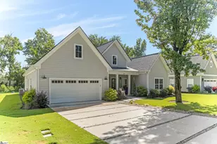127 Berry Dr, Greenville, SC 29607 - Photo 1