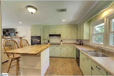 303 Mill Street, Williamston, SC 29697 - Photo 16