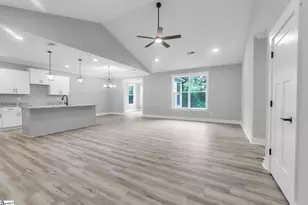 122 Indian Ridge Dr, Laurens, SC 29360 - Photo 4