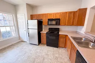 615 Graythorn Ln, Greenville, SC 29607 - Photo 8