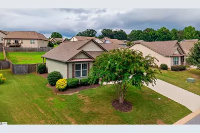 408 Trillium Creek Court, Travelers Rest, SC 29690 - Photo 4