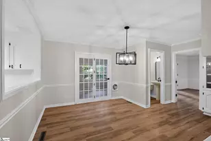 814 S Almond Dr, Simpsonville, SC 29681 - Photo 8