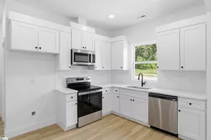 706 Gray St, Woodruff, SC 29388 - Photo 10