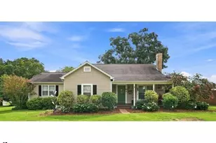 302 Caldwell St, Campobello, SC 29322 - Photo 1