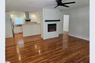 513 W Fredericks Street, Anderson, SC 29625 - Photo 2