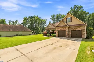 411 Oak Ridge Pl, Easley, SC 29642 - Photo 36