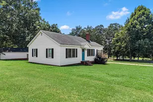 215 Haile St, Jonesville, SC 29353 - Photo 2