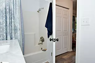1279 Coneross Point Dr, Seneca, SC 29678 - Photo 26