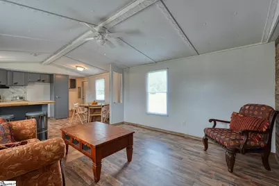 105 C B Lane, Cowpens, SC 29330 - Photo 2