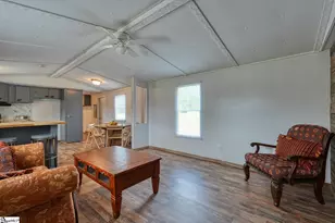 105 Cb Ln, Cowpens, SC 29330 - Photo 2