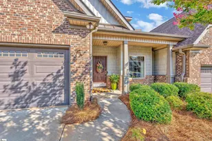 210 Bay Laurel Wy, Simpsonville, SC 29681 - Photo 2