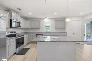 16 Steeds Gln Rd, Piedmont, SC 28673 - Photo 8