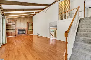 19 Vicki Cir, Greenville, SC 29615 - Photo 2