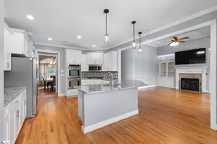 475 Winesap Rd, Duncan, SC 29334 - Photo 8