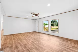106 Star Dr, Belton, SC 29627 - Photo 6