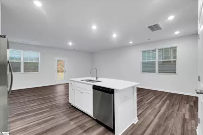 290 E Compass Way, Easley, SC 29640 - Photo 6