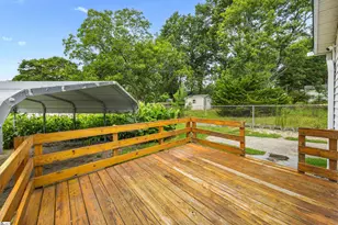 14 Hudson St, Taylors, SC 29687 - Photo 4