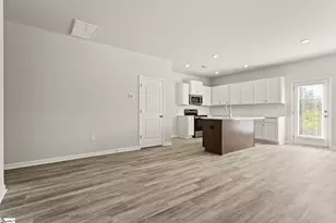 1322 Roadstead St, Spartanburg, SC 29306 - Photo 6