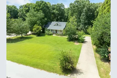 95 Brooke Ann Court, Taylors, SC 29687 - Photo 4