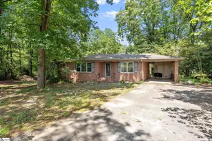 1290 Groce Meadow Rd, Taylors, SC 29687 - Photo 4