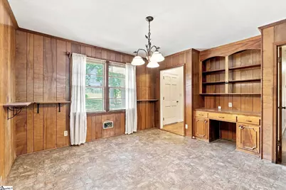 1290 Groce Meadow Road, Taylors, SC 29687 - Photo 8