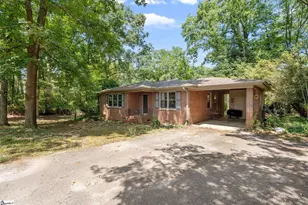 1290 Groce Meadow Rd, Taylors, SC 29687 - Photo 2