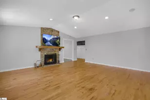 209 Tollgate Rd, Simpsonville, SC 29681 - Photo 8