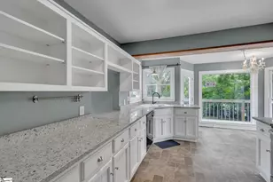 16 Perrin St, Greenville, SC 29607 - Photo 12