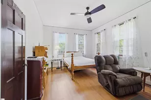 511 E Cambridge Ave, Greenwood, SC 29646 - Photo 16