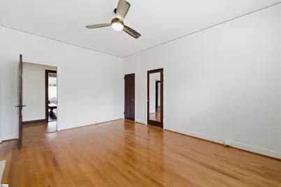 511 E Cambridge Avenue, Greenwood, SC 29646 - Photo 12