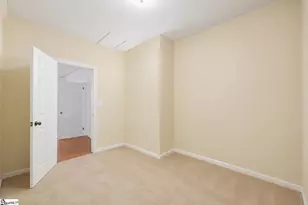 511 E Cambridge Ave, Greenwood, SC 29646 - Photo 18
