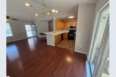 8 Hawkesbury Road, Simpsonville, SC 29681 - Photo 4