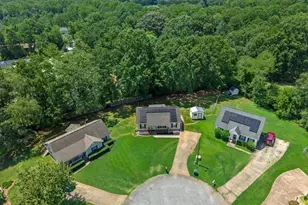 326 Blue Bonnet Dr, Spartanburg, SC 29303 - Photo 38