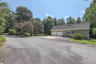 201 Holly Dr, Easley, SC 29640 - Photo 4
