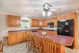 201 Holly Dr, Easley, SC 29640 - Photo 14