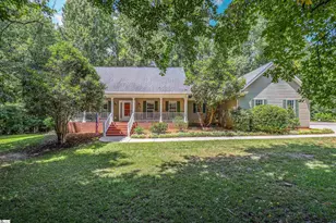 201 Holly Dr, Easley, SC 29640 - Photo 2