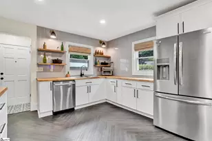 209 Donnan Rd, Taylors, SC 29687 - Photo 18