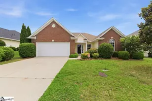 105 Eagles View Ct, Easley, SC 29642 - Photo 2