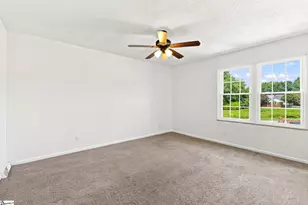 4 Birchview St, Taylors, SC 29687 - Photo 14
