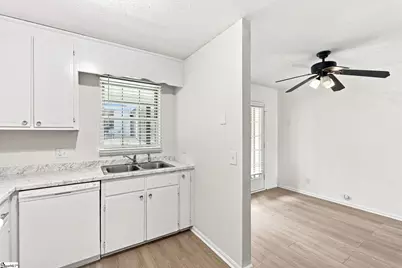 4 Birchview Street, Taylors, SC 29687 - Photo 10