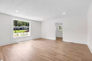 514 Academy St, Laurens, SC 29360 - Photo 2