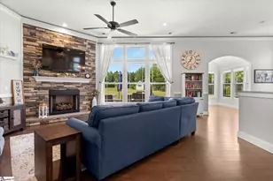 105 Frontier Ln, Travelers Rest, SC 29690 - Photo 14