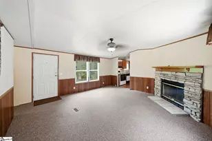 586 Kimbark Ln, Fountain Inn, SC 29644 - Photo 4