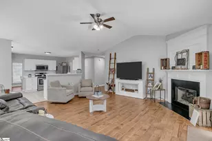 212 Clay Thorn Ct, Greer, SC 29651 - Photo 4