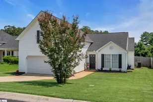 212 Clay Thorn Ct, Greer, SC 29651 - Photo 2