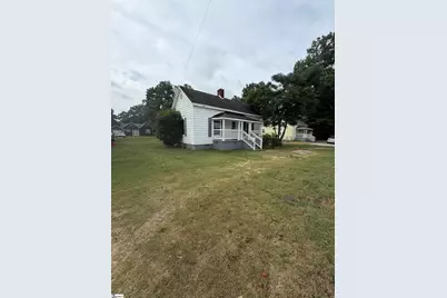 500 Lucas Avenue, Laurens, SC 29360 - Photo 1