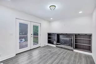 109 Avery St, Greenville, SC 29617 - Photo 12